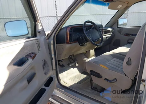 1995 Dodge Ram 1500 из США, поврежденный, VIN 1B7HC16Z0SS352430